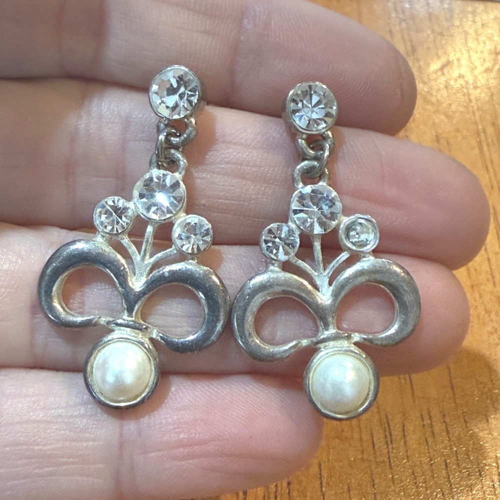 Vintage Silver Tone Faux Pearl Rhinestone Drop Earrings Art Deco Style 1.5 Inch